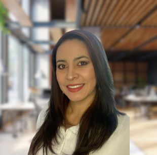 Corpojona Adriana Cano